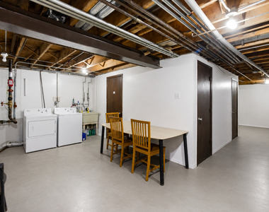 228 E Rimini Court - Photo Thumbnail 13
