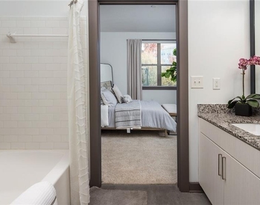 550 Northridge Parkway - Photo Thumbnail 9