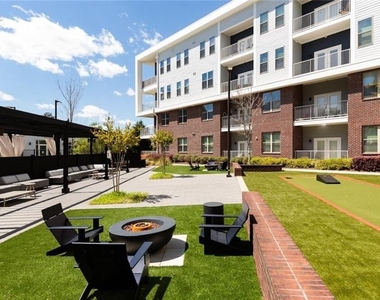 550 Northridge Parkway - Photo Thumbnail 16