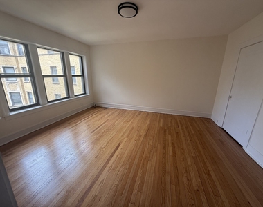 7351 N Damen Avenue - Photo Thumbnail 4