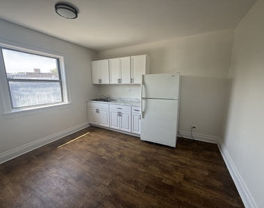 7351 N Damen Avenue - Photo Thumbnail 13