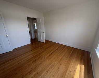 7351 N Damen Avenue - Photo Thumbnail 12