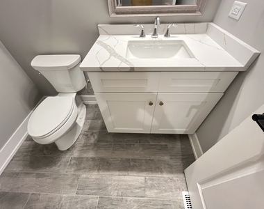 972 Meadow Lane - Photo Thumbnail 11