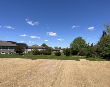 972 Meadow Lane - Photo Thumbnail 23