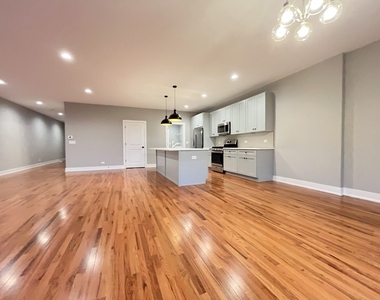 972 Meadow Lane - Photo Thumbnail 2