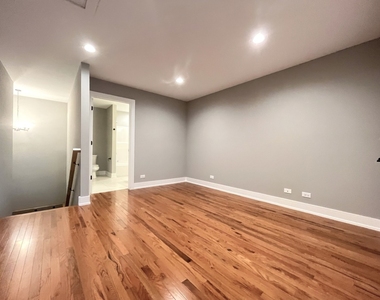972 Meadow Lane - Photo Thumbnail 8