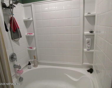 9056 Tahoe Lane - Photo Thumbnail 14