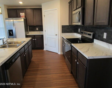 9056 Tahoe Lane - Photo Thumbnail 7