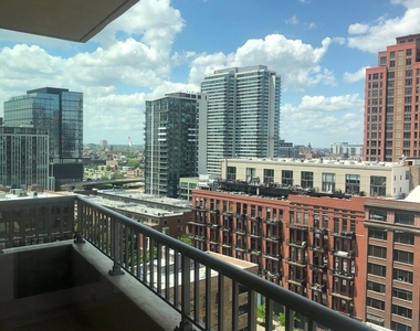 200 N Jefferson Street - Photo Thumbnail 12