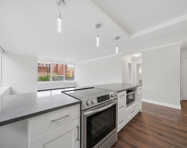 70 W Burton Place - Photo Thumbnail 7