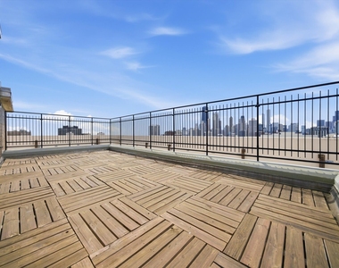70 W Burton Place - Photo Thumbnail 18