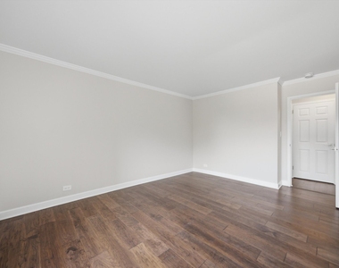 70 W Burton Place - Photo Thumbnail 16