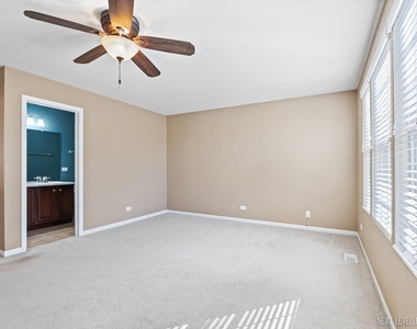260 Devoe Drive - Photo Thumbnail 14