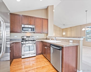 260 Devoe Drive - Photo Thumbnail 4
