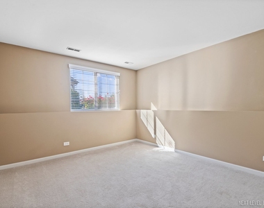 260 Devoe Drive - Photo Thumbnail 15