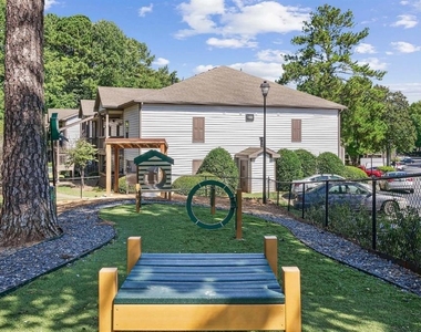 1113 Powers Ferry Place - Photo Thumbnail 40