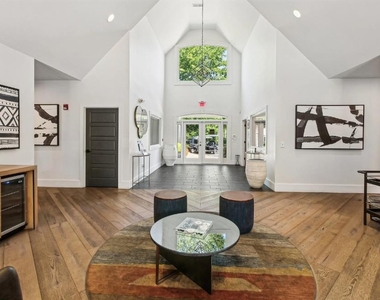 1113 Powers Ferry Place - Photo Thumbnail 31