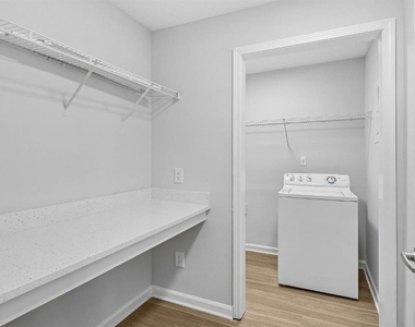 1113 Powers Ferry Place - Photo Thumbnail 27