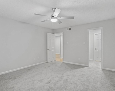 1113 Powers Ferry Place - Photo Thumbnail 17