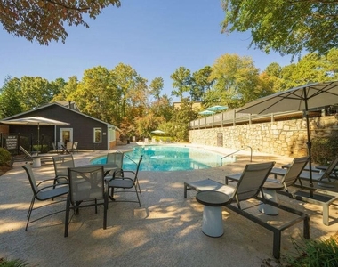 8 Cumberland Way - Photo Thumbnail 12