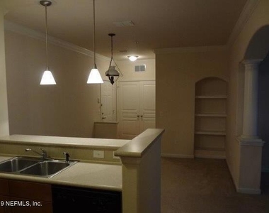 8290 W Gate Parkway - Photo Thumbnail 3