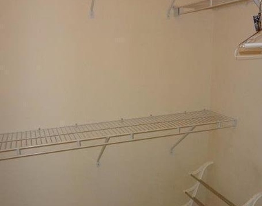 8290 W Gate Parkway - Photo Thumbnail 7