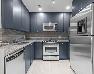 3338 Peachtree Road Ne - Photo Thumbnail 4