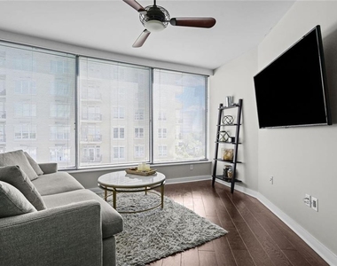 3338 Peachtree Road Ne - Photo Thumbnail 9