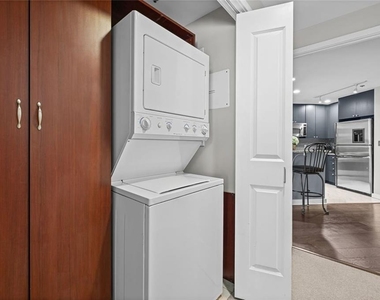3338 Peachtree Road Ne - Photo Thumbnail 17