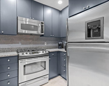 3338 Peachtree Road Ne - Photo Thumbnail 5