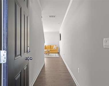 2203 Blue Monarch Drive - Photo Thumbnail 2