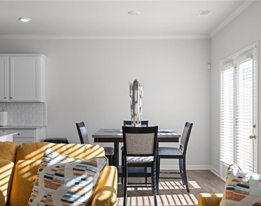 2203 Blue Monarch Drive - Photo Thumbnail 9