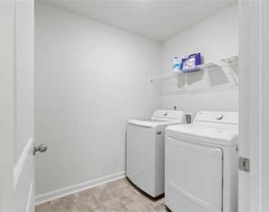 2203 Blue Monarch Drive - Photo Thumbnail 17