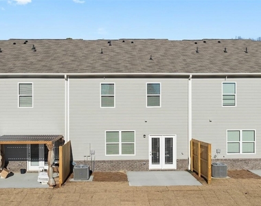 2203 Blue Monarch Drive - Photo Thumbnail 24