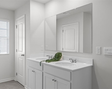2203 Blue Monarch Drive - Photo Thumbnail 20