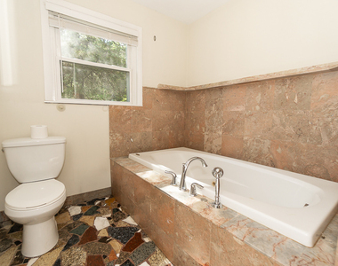 4n036 Wooddale Road - Photo Thumbnail 15