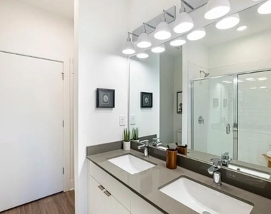 72 Milton Avenue Se - Photo Thumbnail 7