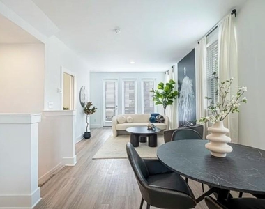 72 Milton Avenue Se - Photo Thumbnail 3
