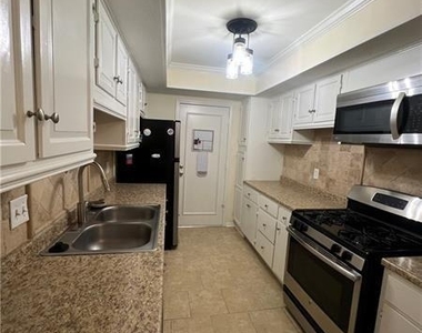 6851 Roswell Road - Photo Thumbnail 10