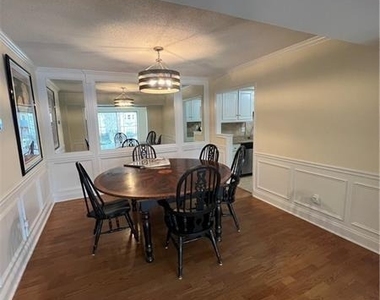 6851 Roswell Road - Photo Thumbnail 13