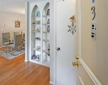 6851 Roswell Road - Photo Thumbnail 9
