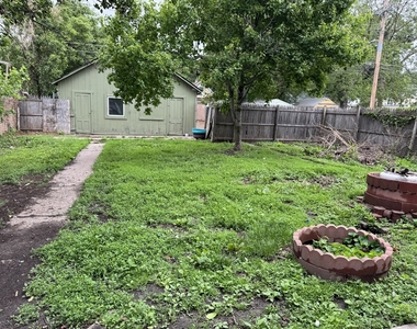 1716 W 7th Street - Photo Thumbnail 12