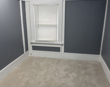1716 W 7th Street - Photo Thumbnail 11