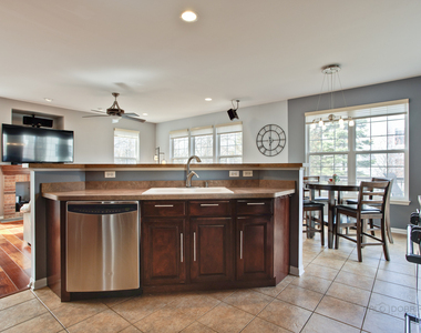 620 Geneva Court - Photo Thumbnail 13