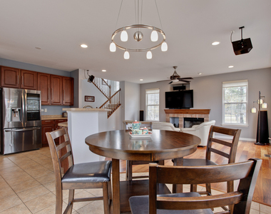 620 Geneva Court - Photo Thumbnail 15