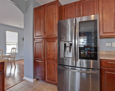 620 Geneva Court - Photo Thumbnail 12
