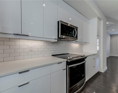 415 Gartrell Street Se - Photo Thumbnail 5