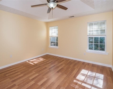 118 Jimmy Reynolds Drive - Photo Thumbnail 11
