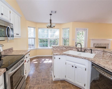 118 Jimmy Reynolds Drive - Photo Thumbnail 7