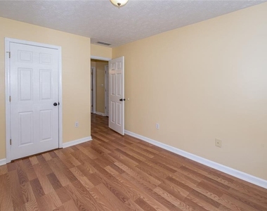 118 Jimmy Reynolds Drive - Photo Thumbnail 20